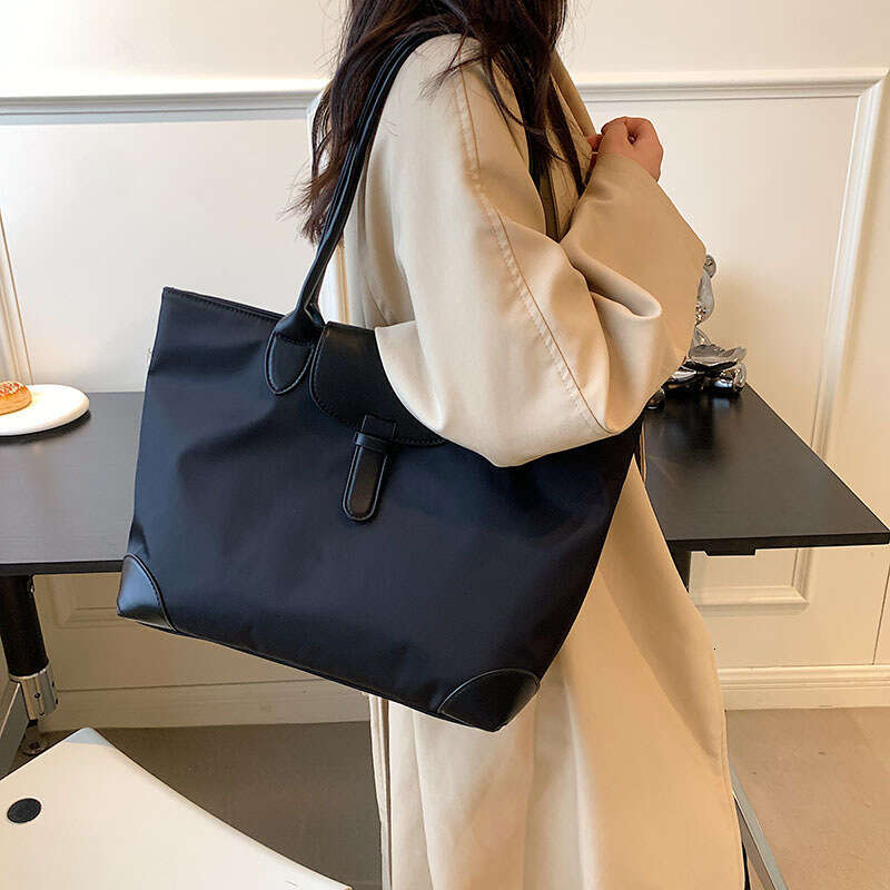 Tote bag Shoulder Bag2025 New Trendy Handbag Fashion Simple Women's Casual Solid Color Large Capacity