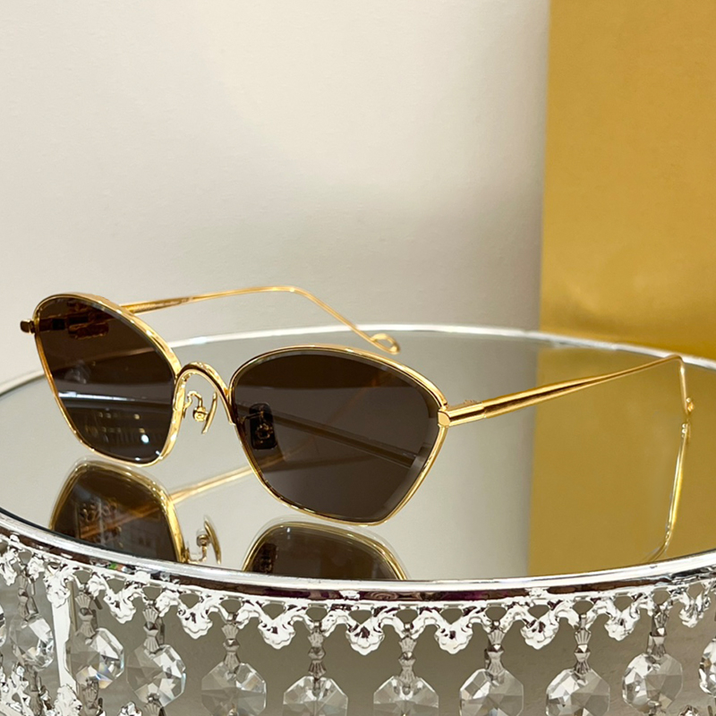 Designer Cat Eye Sunglasses For Women Metal Alloy Frame Eyewear 40115 Luxury Mens Sunglasses Classic Goggles UV400 Protection Glasses With Box