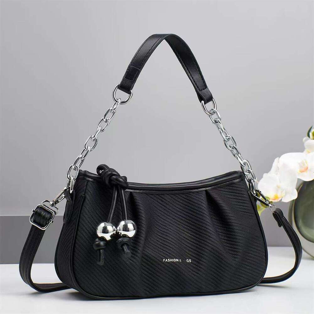 New Chinese Style Handheld Cloud Fashion Underarm High-end Trendy Chain Shoulder Crossbody Bag