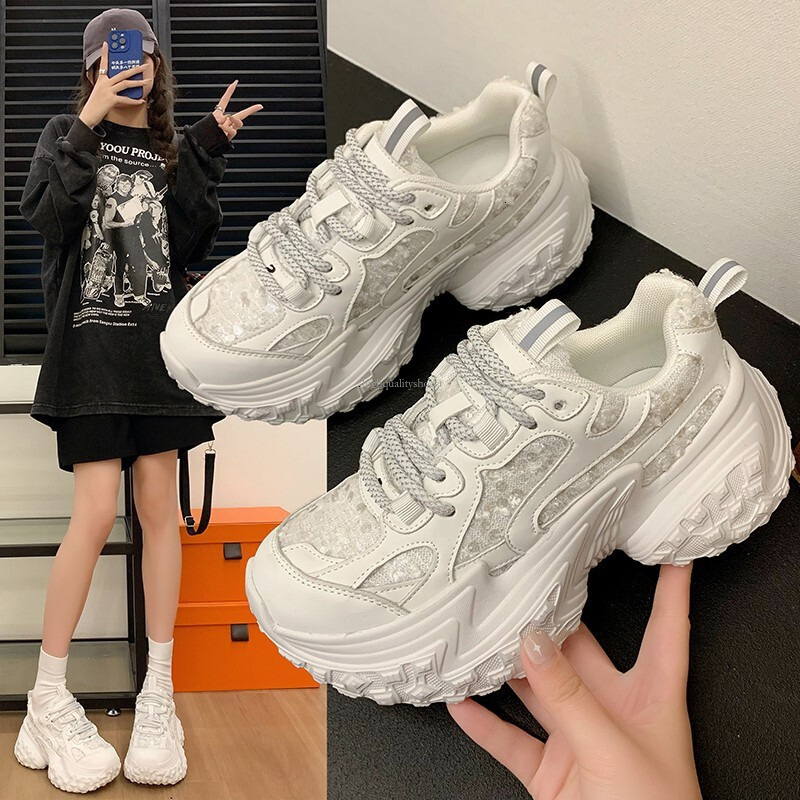 Sponge Cake Thick Soled Women s Casual Shoes 2025 Fashion Designer Trend Board Shoes Lace Up Niche Trend Comfortable Sports Shoes Jogging Shoes Skateb