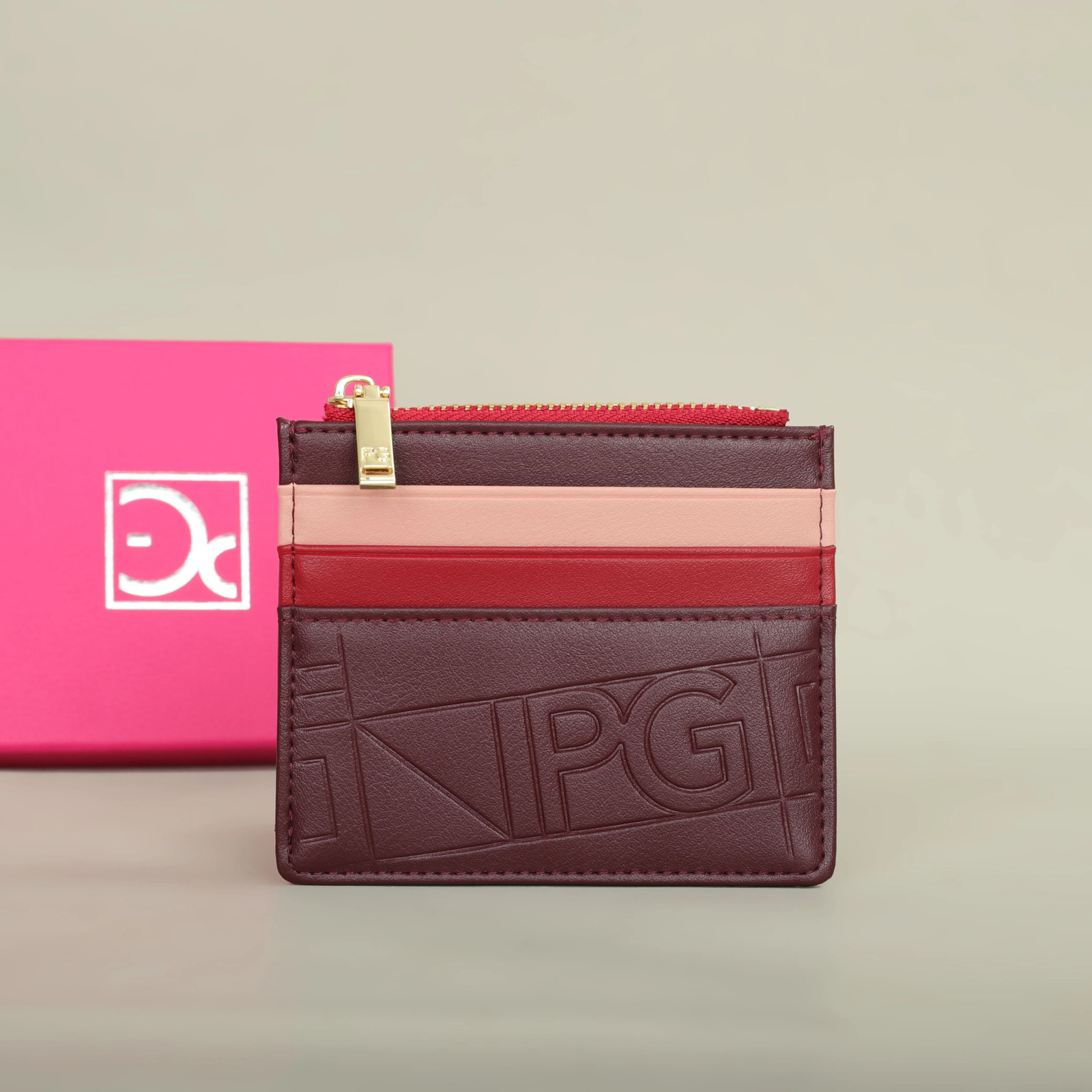 PG Womens Wallet Fashion Retro Temperament Bag Button Folding Monogram Printed Metal Zipper Leather Card Womens 250614