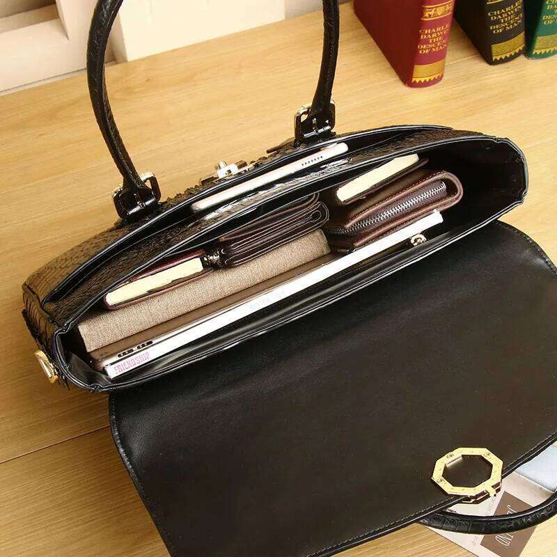 New 2025 Genuine Leather Men's Crocodile Pattern Handbag Business High Quality Shoulder Cross Bag Trendy