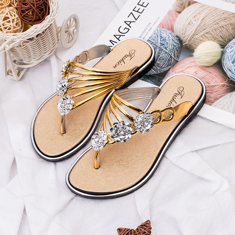 Women's summer flip flops outdoor shoes flat designer sandals lightweight, fashionable and casual women's beach sandals
