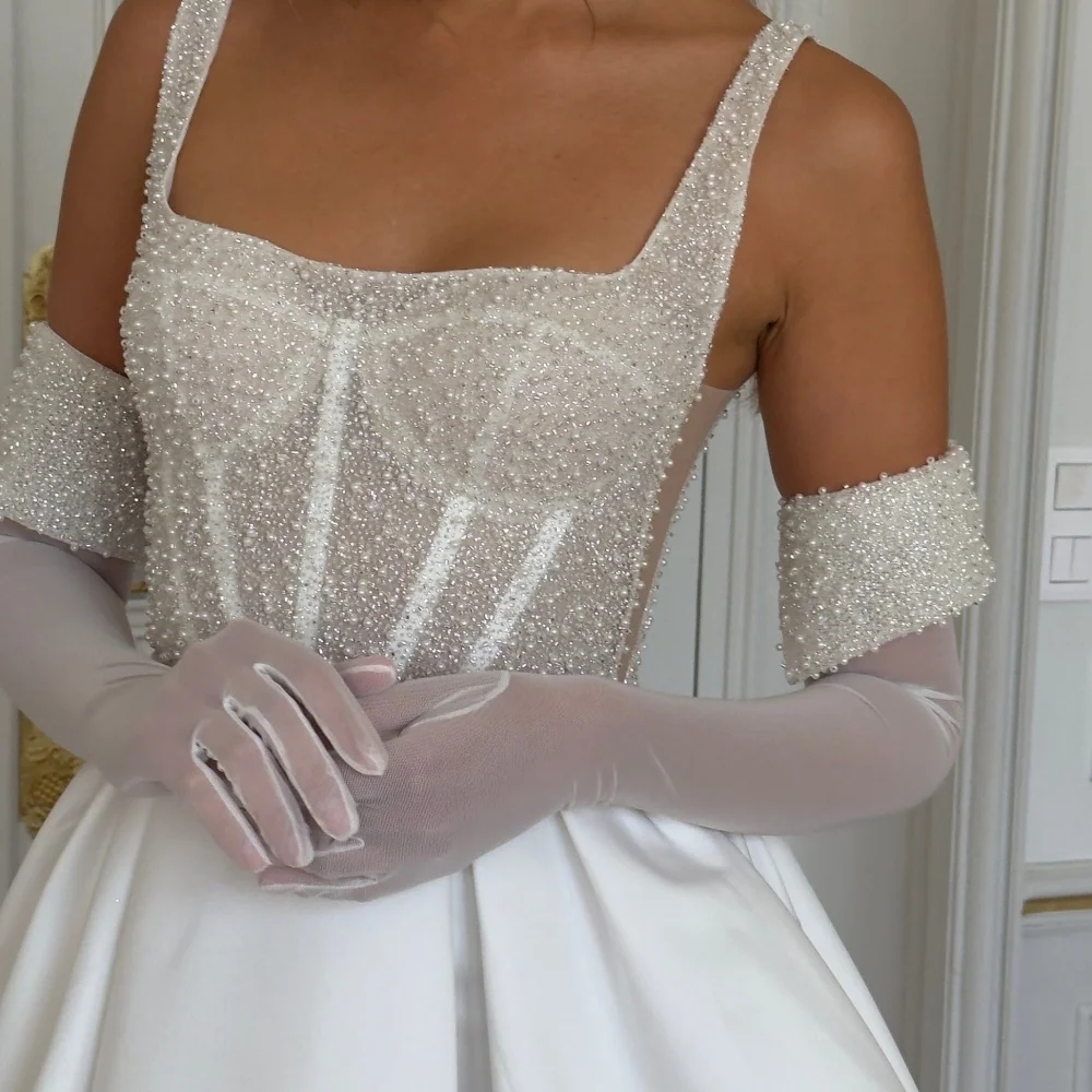 2025 New Lovery Short Wedding Dress Spaghetti Strap Gloves Pearls Sequins Backless A-Line Bride Bridal Party Gowns Vestidos De Novia