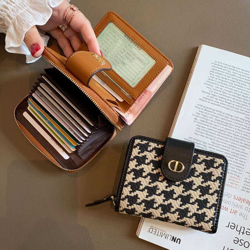 Canvas Small for Women, Short and Exquisite, High-end Card Holder, Integrated New Niche Design Sense Wallet