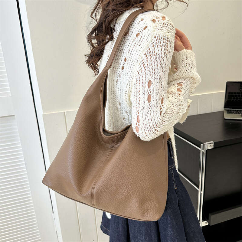 College Student Commuter Tote 2025 Spring Summer New Ins Trendy Fashion Shoulder Versatile Underarm Bag