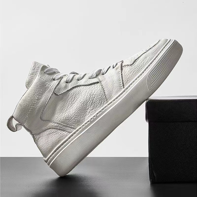 Summer Men s White Shoes New Fashionable Designer Trendy Men s Shoes Versatile Outdoor Sports Shoes Thick Soled Casual Board Shoes Running Shoes Skate