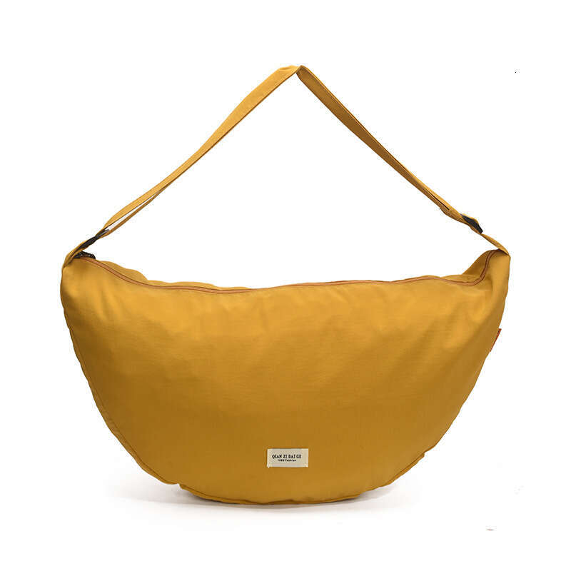 2025 New Large Capacity Dumpling Casual Versatile Crossbody Cartoon Bear Shoulder Simple Commuter Bag for Women