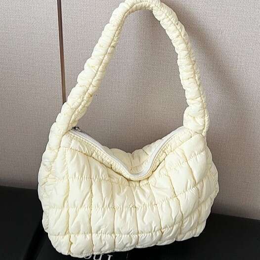 Korean Style Pleated for Women 2025 Summer New Fashion Large Capacity Bubble Cloud Artistic Shoulder Bag