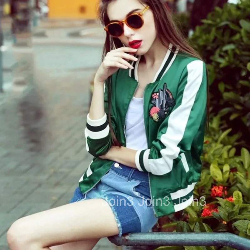 Fashion Bomber Jacket for Women Green Short High Quality Korean Reviews Clothes Baseball Coat Woman Long Sleeve Harajuku