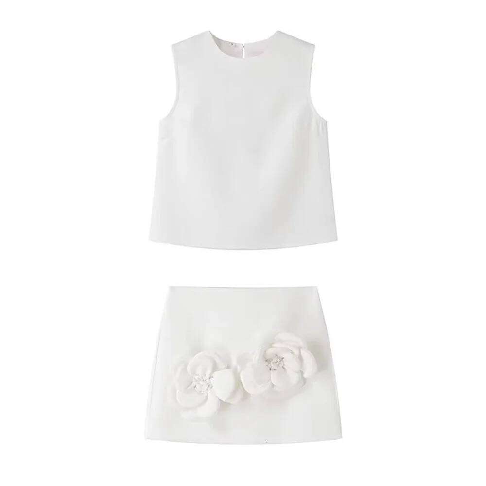 2025 Spring New Product Women's Fashion Casual Slimming Sleeveless Top Half Skirt Two Piece Set