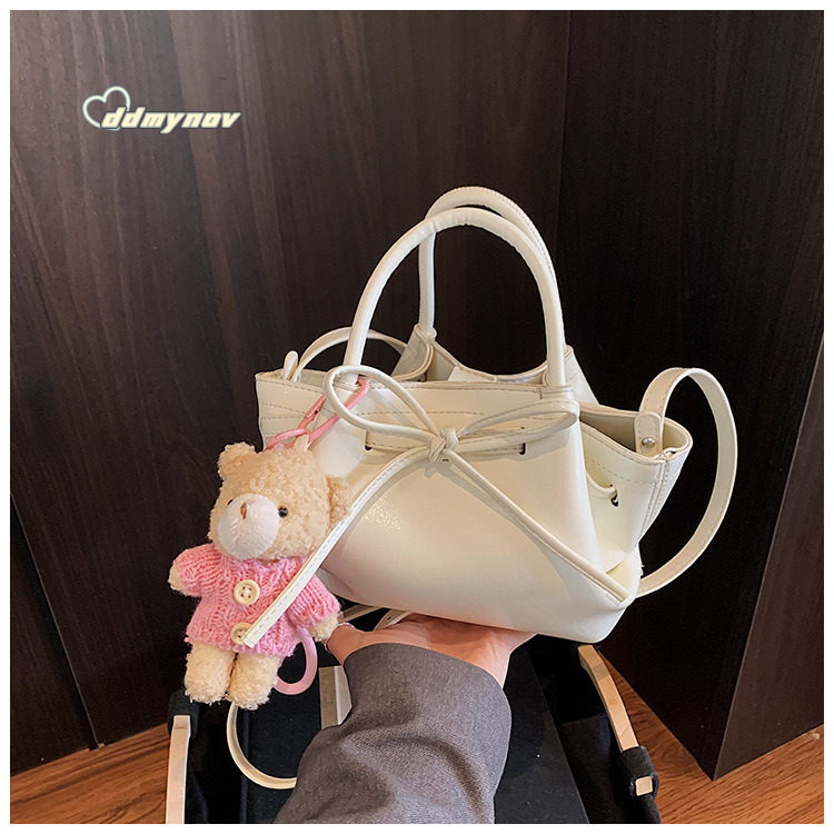 Handheld Trendy Niche Bucket 2025 New Fashion Korean Style Shoulder High-end Versatile Crossbody Bag for Women ddmynov