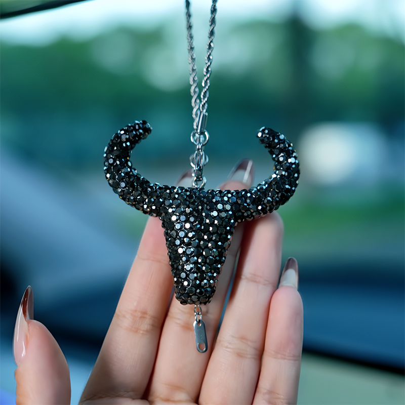 Fashion personalised drilling large cow horn car pendant exquisite cow head mirror decoration western cowboy wind car interior decoration