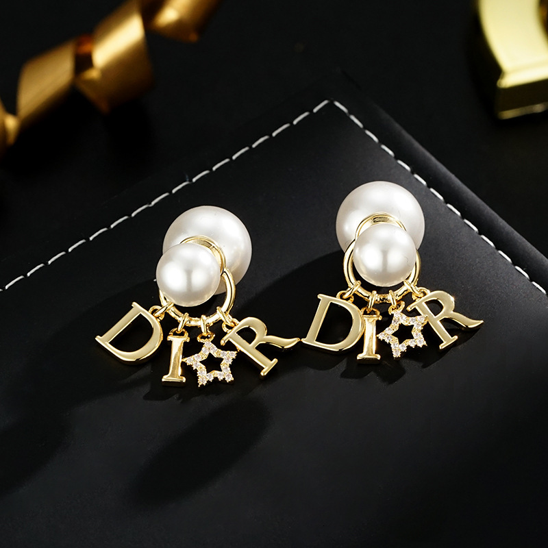 New Style Beaded Two-Way Fashionable Elegant Internet Celebrity Earrings High-End Light Design