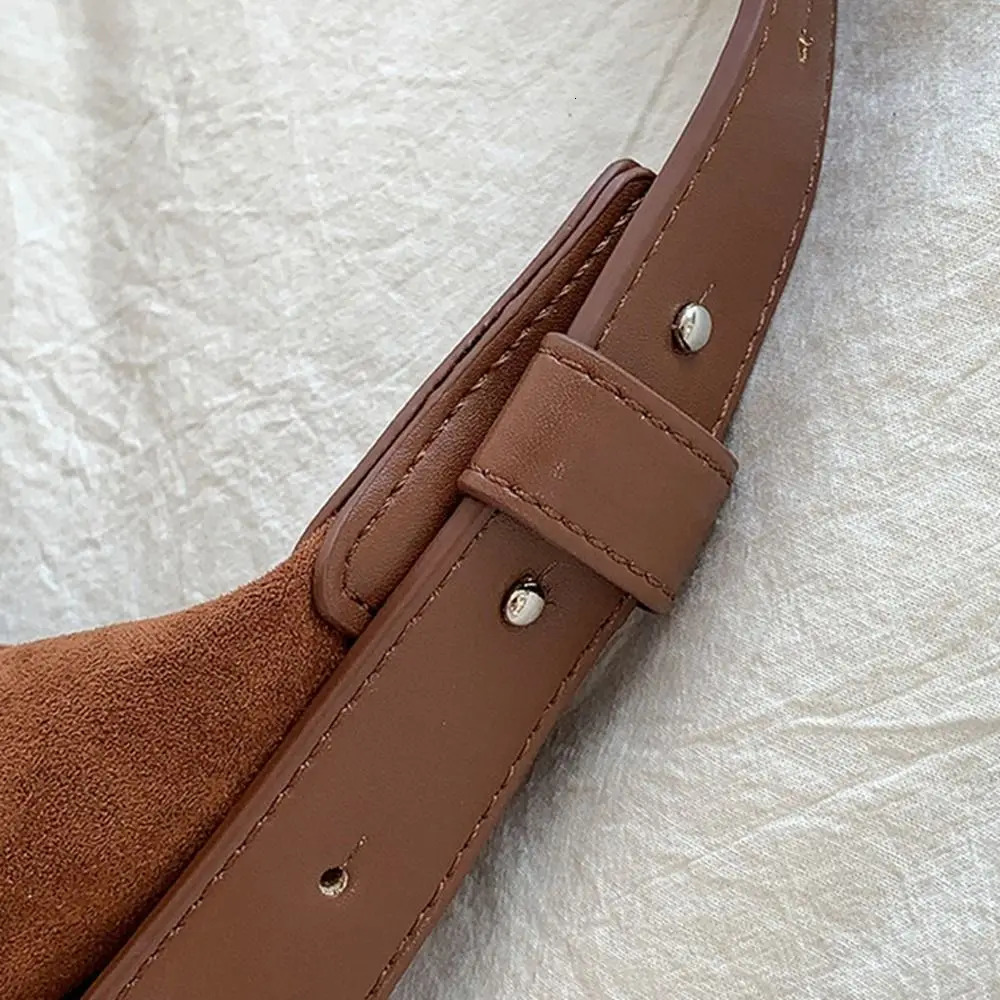 Sweet Korean Style Suede Shoulder Bag Retro Solid Color Dumpling Bag Maillard Style Zipper Crescent Bag Office Worker 250614