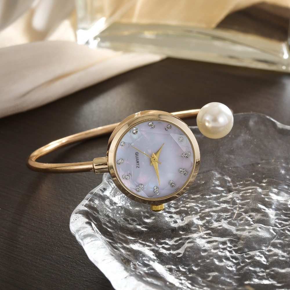Designer Women Watch Mother Of Pearl Gradient Watch Female Student Ins Style Korean Version Simple Unique Mini Open Bracelet Watch Luxury Watch Jewelry
