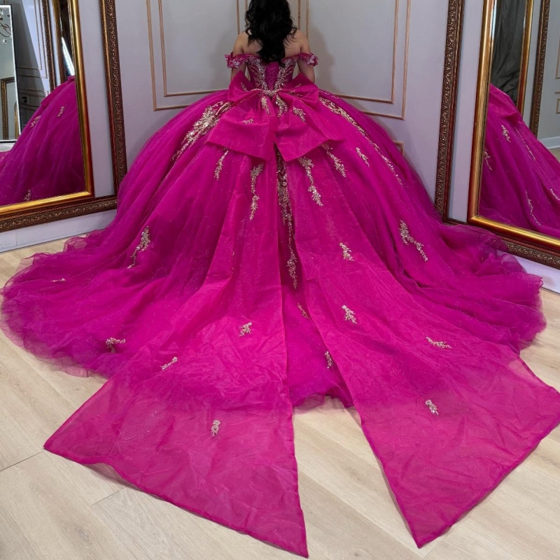 Rose Red Shiny Quinceanera Dresses Ball Gown Off The Shoulder Applique Lace Beading Crystal Bow Tull Sweet 16 Dress Vestidos 15 De Anos