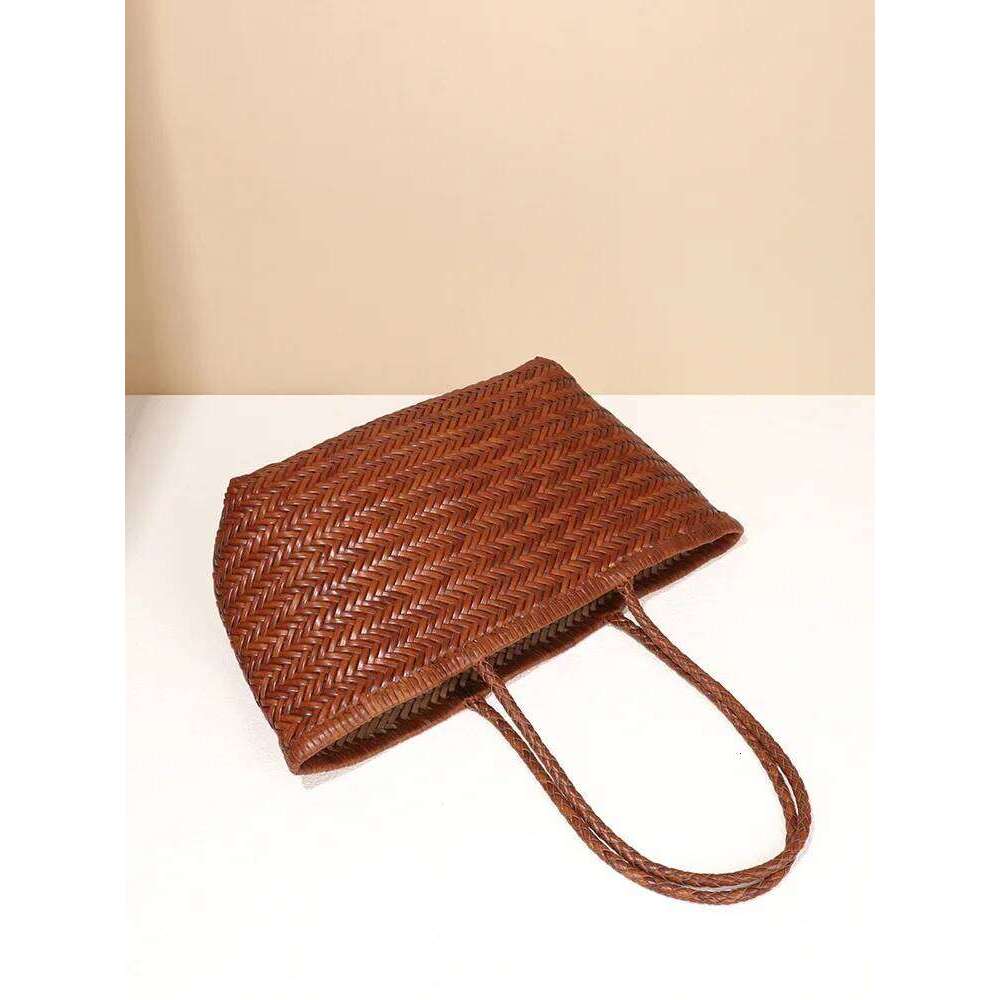 French Ins Style Vegetable Basket Hand-Woven First Layer Of Cowhide Leather Retro Hand-Held Mother-And-Child Tote Rattan Bag