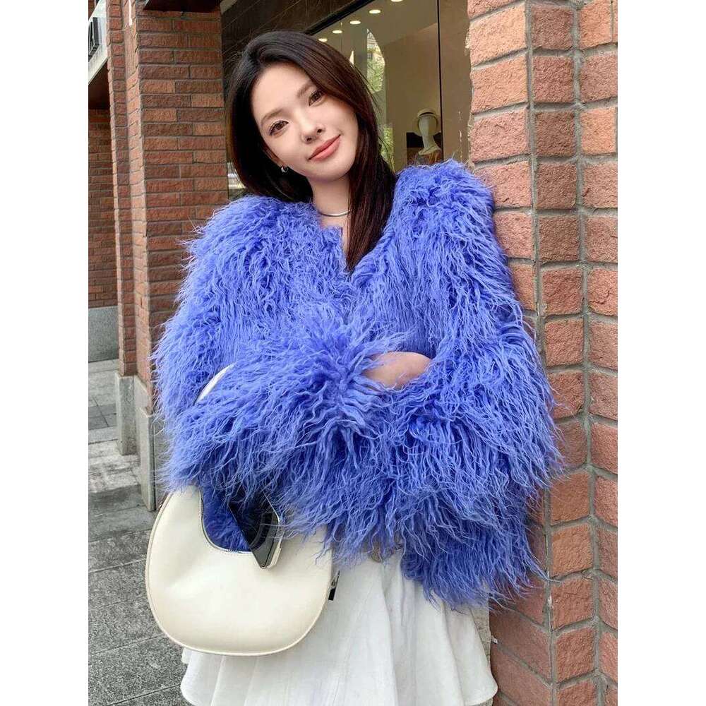 2024 New Solid Color Beach Sheep Wool Autumn And Winter Women's Long-sleeved Short Fashion Fur Jacket Imitation Furry Lamb Coats