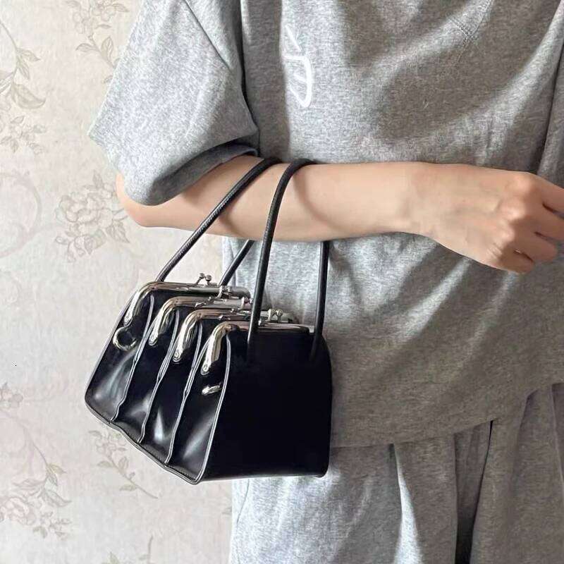 Women's Bags Designer England Style Clip Accordion Bags For Women Designer Handbags And Purses New In PU Sequined Top Handle Mini Shoulder