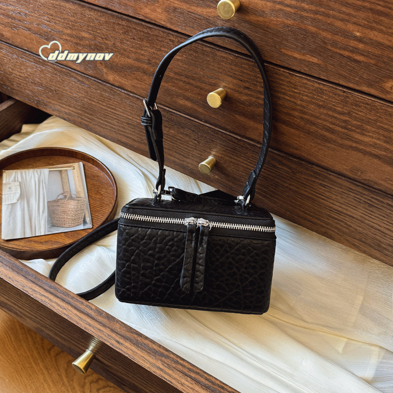 Korean Niche Mini Square for Women 2025 Summer New Light Luxury Stylish Versatile Casual Shoulder Crossbody Bag ddmynov ddmynov