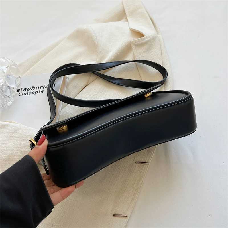 Vintage Shoulder Bag for Women Chain Handbag Black Crossbody Bags Underarm Bags XJ250704