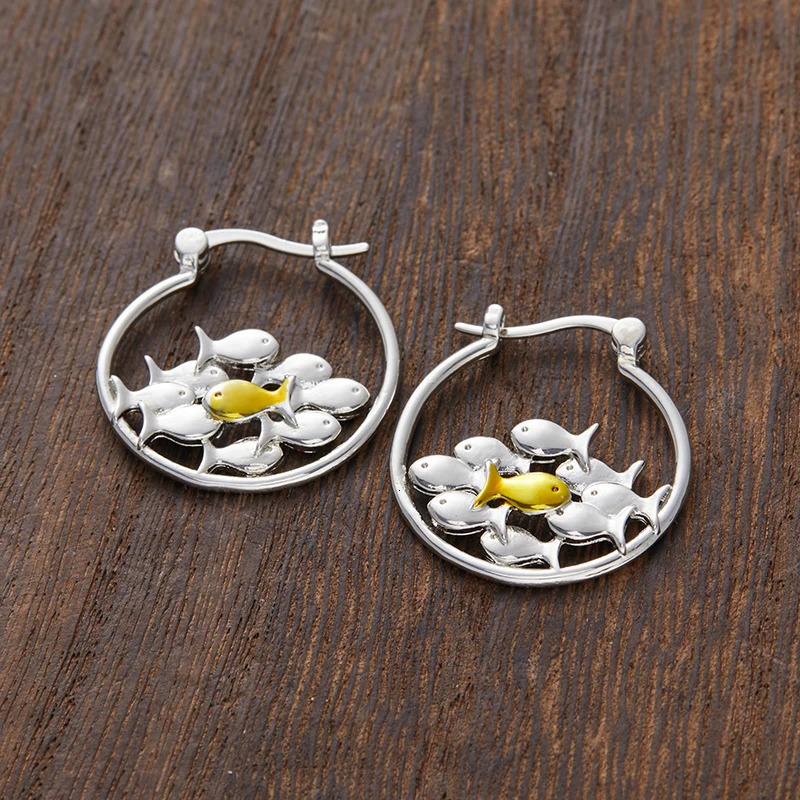 Vintage Circle A Group of Fish Sense Hoop Earrings for Women Creative Delicate Cute Earrings Jewelry Accessories 250610