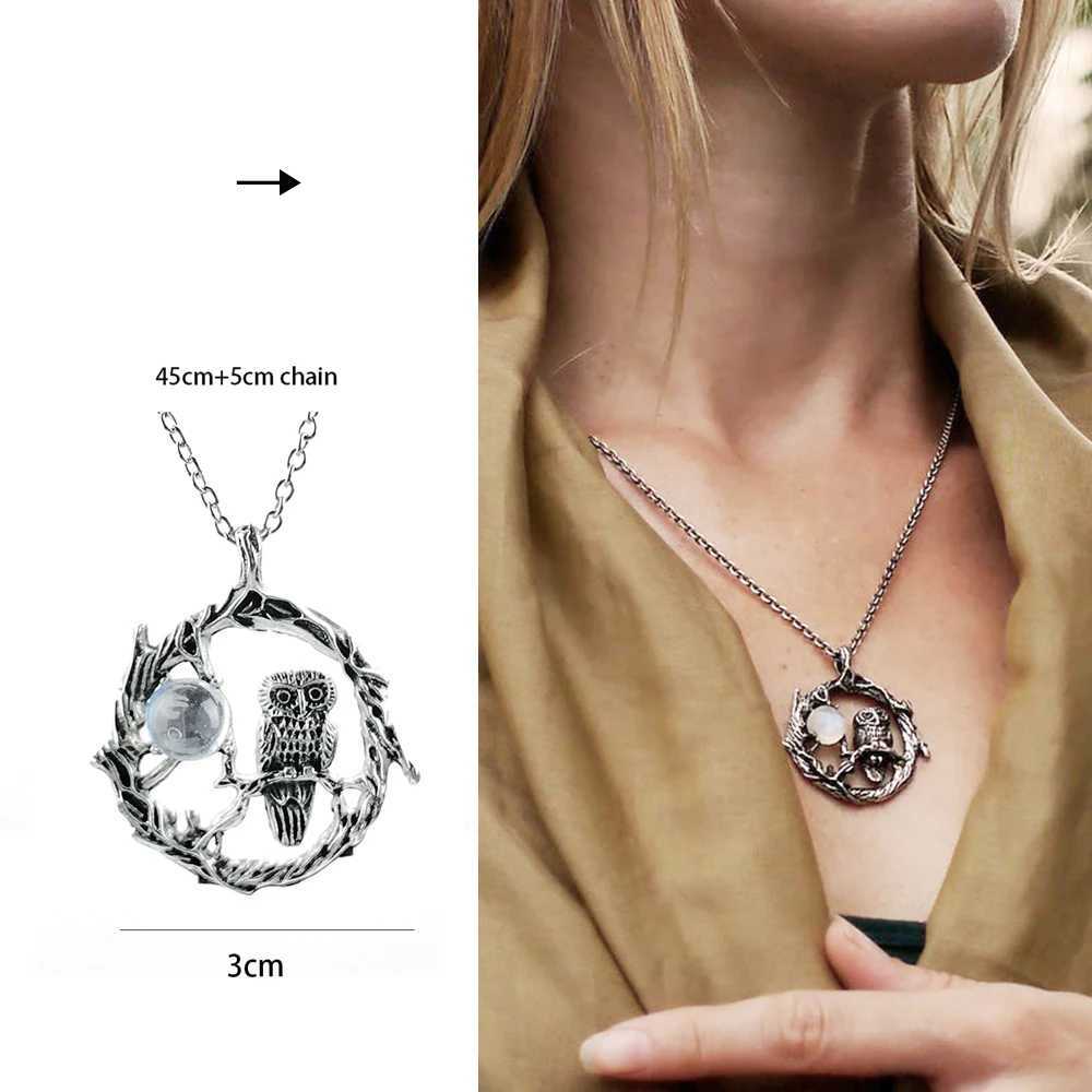 New Arrival Artificial Moonstone Antique Pendant Necklace Gems Cabochon Vintage Boho Moon Necklace for Ladies Girls Women Gift V250616