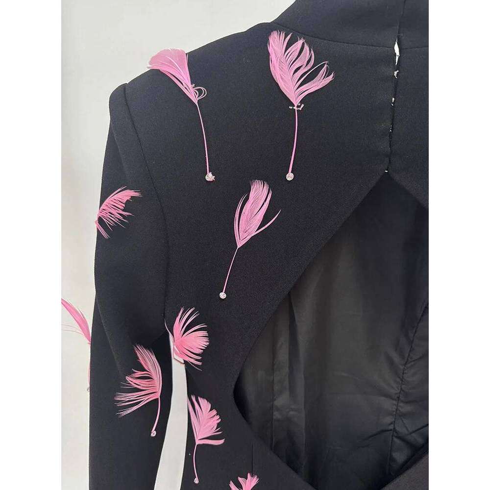 DEAT Elegant Dress Feathers Patchwork Backless Long Sleeve Split Women's Evening Party Dresses 2025 Summer New Fashion 35Z2527