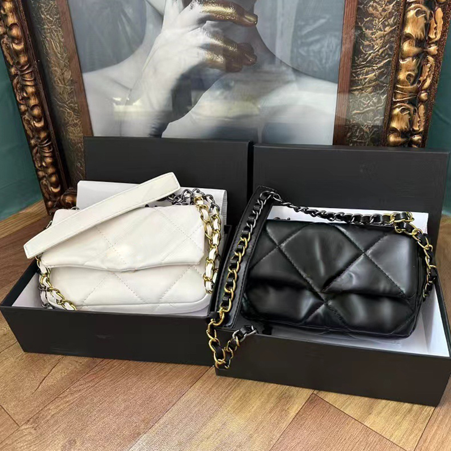 Designer Bags High Quality Small Fragrance Sheepskin Women's Bags Square Chain Armpit Bag Retro Linger Large Capacity Crossbody Bag