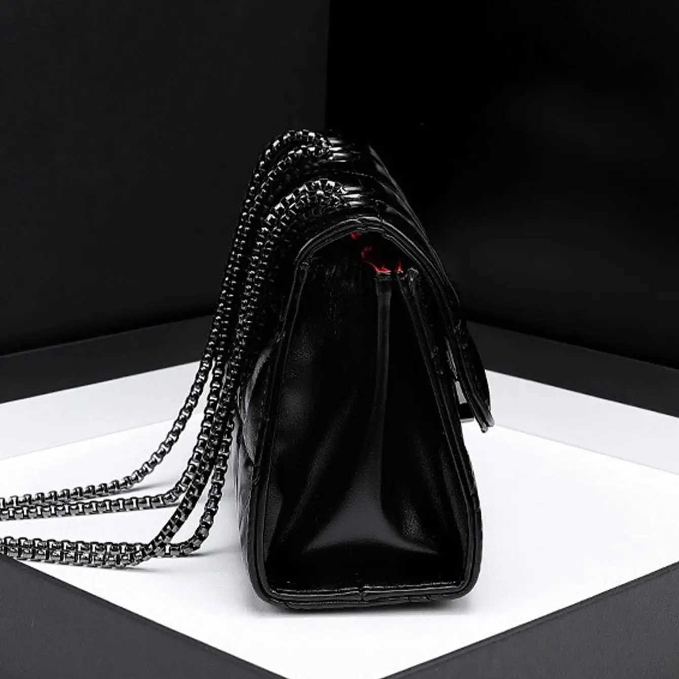 Lingge bag chain bag single shoulder bag diagonal cross style crossbody bag for women. XJ2520616