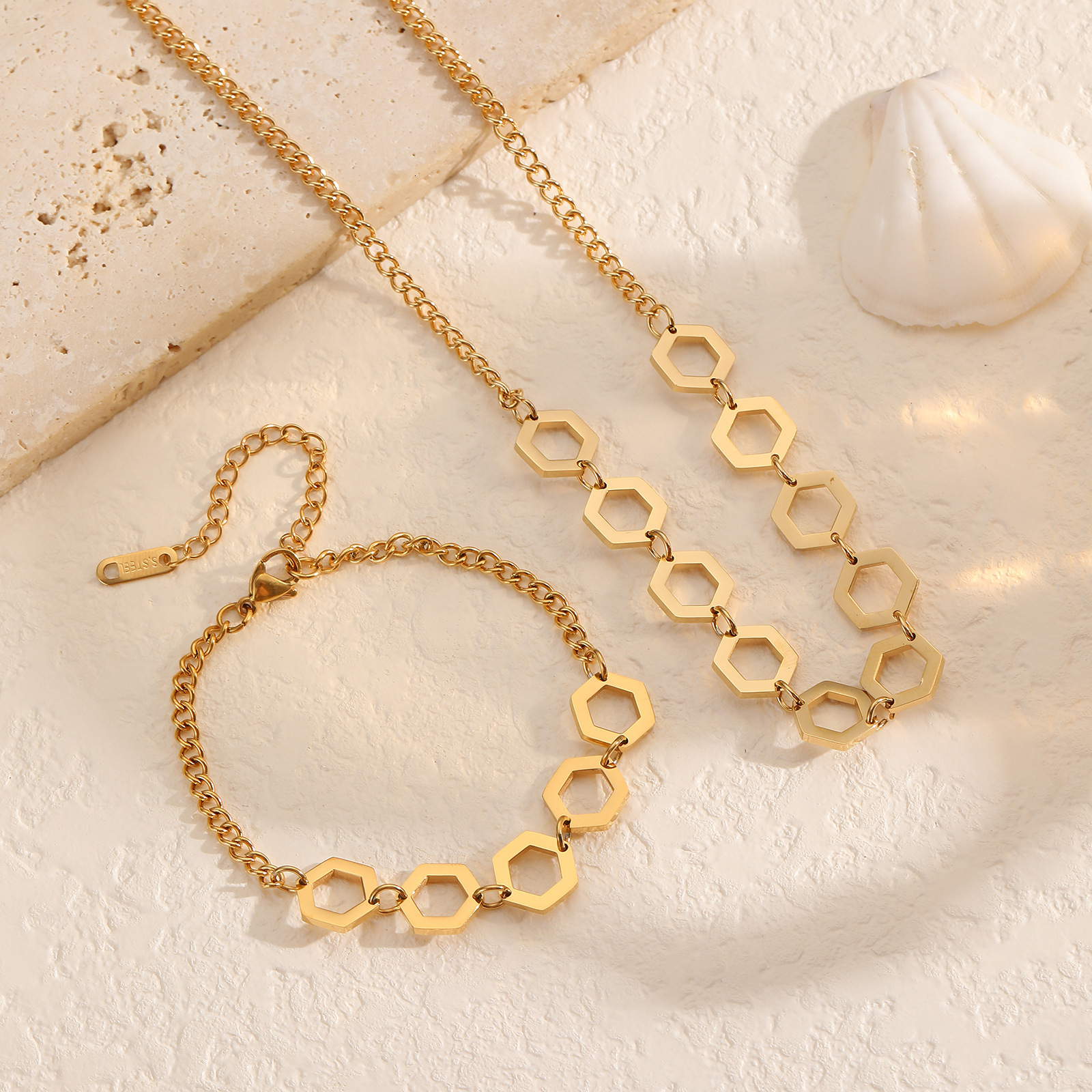 Korean Style Interlocking Stainless Steel Necklace for Women Versatile Jewelry Set Non-Fading Peach Heart Pendant