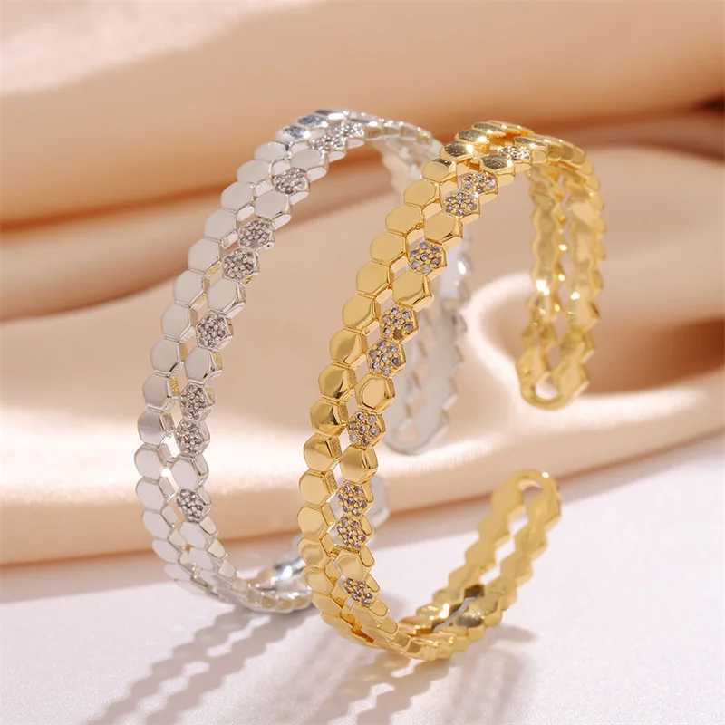 Titanium Steel 18k Gold Plated Bangles for Women Girls Trend Waterproof Jewelry Luxury Sparkling Zircon Cuff Bangle Z250616