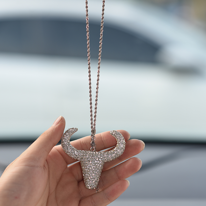 Fashion personalised drilling large cow horn car pendant exquisite cow head mirror decoration western cowboy wind car interior decoration