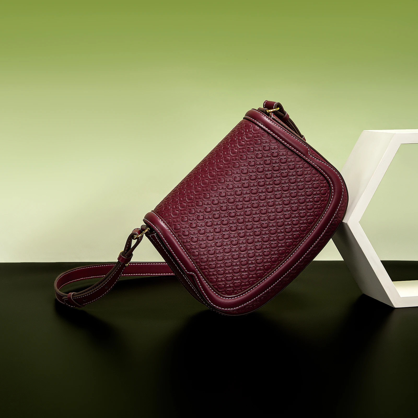 Simple Business Womens Crossbody Bag Saddle Embossed Flip Small Square 250614