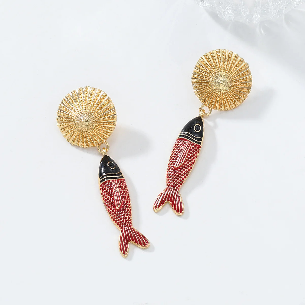 ZAA Fish Pendant Beach Vacation Style Earrings 250610