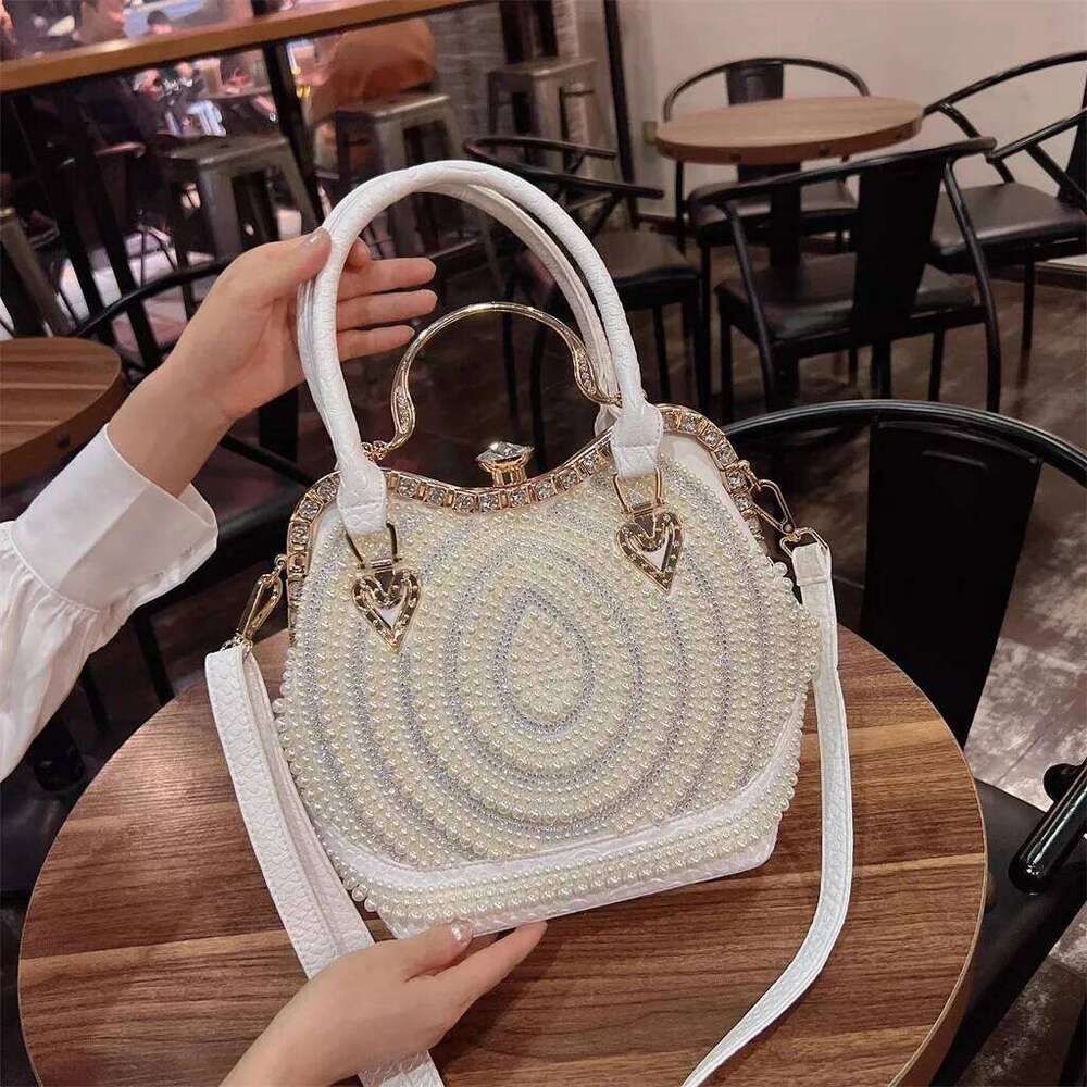 Fashion Pearl Beaded Bucket Large Capacity Women's Handbag Crystal Shiny Rhinestones Dia Shoulder Messenger Bag