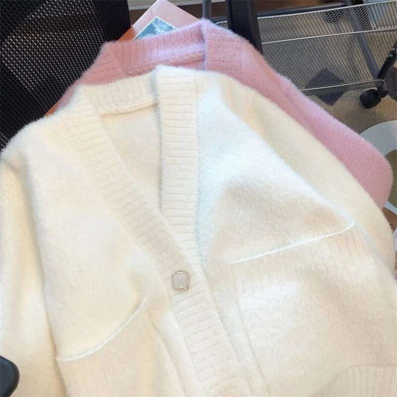 Kawaii Knit Tops for Woman Cardigan Winter Button Cute Womens Sweater White Autumn 2024 New in Korean Luxury Long Sleeve Trend
