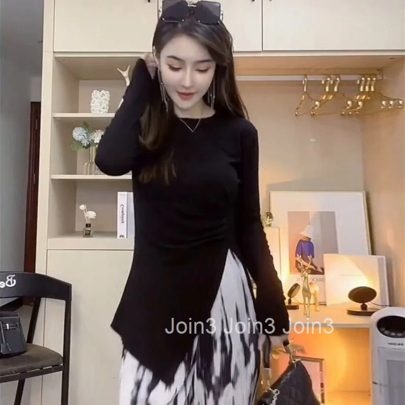 Woman T-shirt 2025 Clothing Skinny Sexy Black Top For Women Offer Elegant Hot Tshirt Novelties Xxl Fitted Alt Coquett Kpop Tee