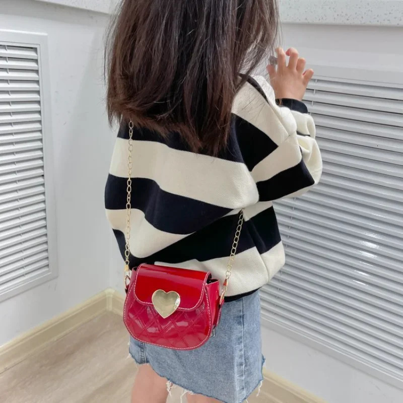 Lovely Patent Leather Chain Bag Crossbody Bags Cute Little Girls Mini Shoulder ForFashion Coin Purse Small Kids Backpack 250615