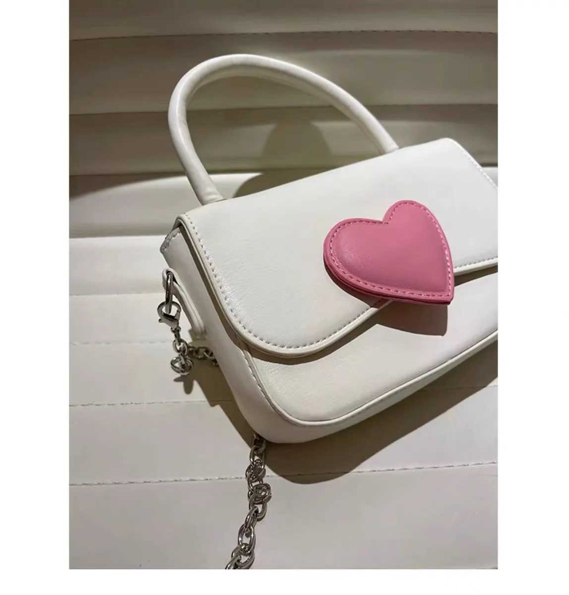 2024 Summer New Pink Love Color Girl Cute Small Square Bag Fashion Hand Chain Crossbody Bag XJ2520616