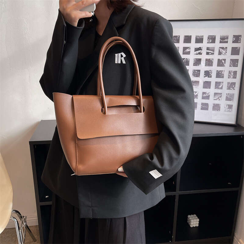 High-End for Women Trend Korean Version Large Capacity Handbag Retro Commuter Tote Bag 2025 Elegant Versatile New Trendy Ins