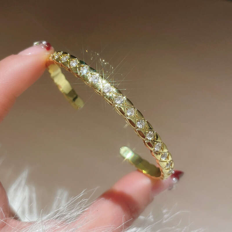 Luxury jewelry designer bracelet Real Gold Plated Zircon Rhombus Open High-end Sense Bracelet Light Personality New Style Women's Jewelry gift pa