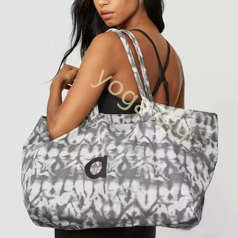 Designer yoga fitness handbag cross-border dry and wet separation men's large capacity sports waterproof oxford cloth bag multi-functional travel Fashion