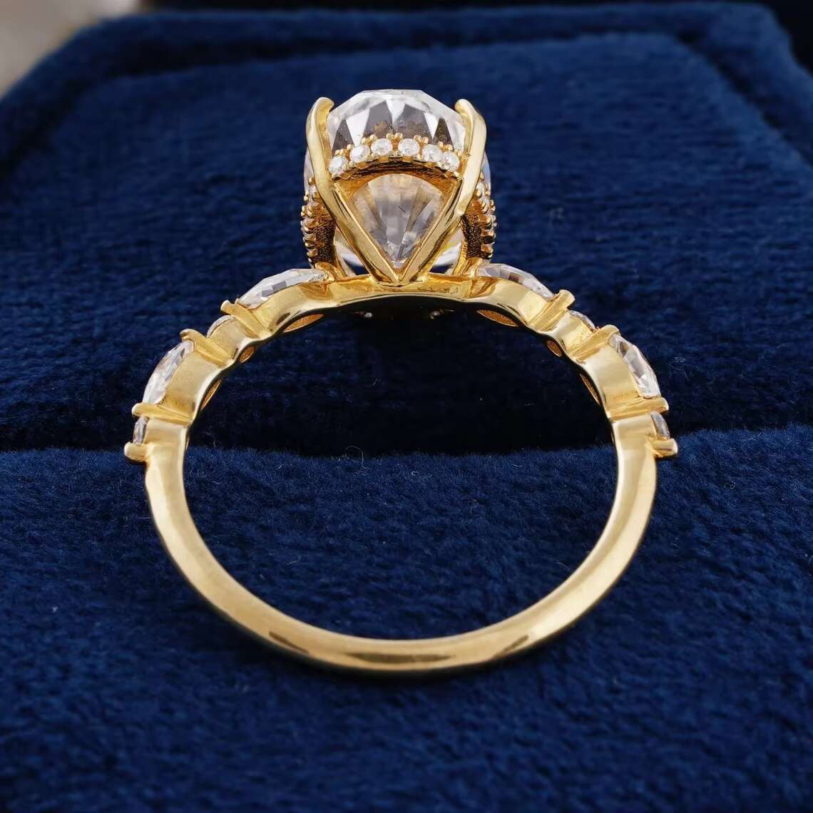 Premium Handmade 925 Sterling Silver Radiant Cut Unisex Moissanite Studded Diamond Rings for Engagement Gifting Occasions