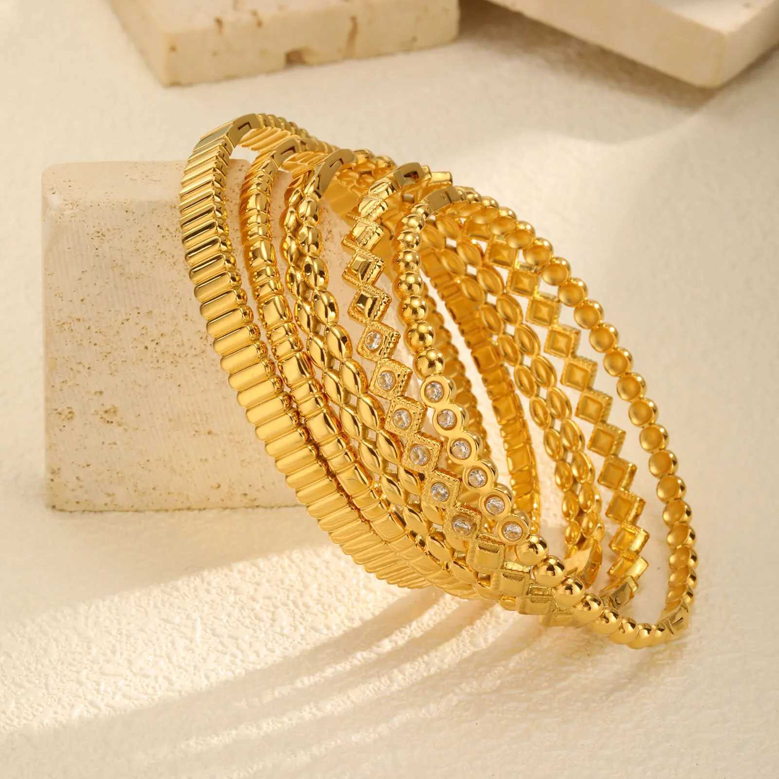 Vnox Romantic Zircon Cuff For Women Geometric Fashion Lady Jewelry Stainless Steel Bangles Party Gold Color Never Fade Z250616