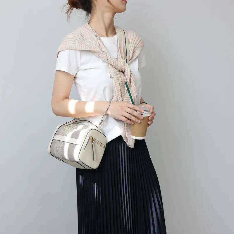 Women Designer Crossbody Handbag Portable Fashion Shoulder Bag For Spring And Summer Light Color