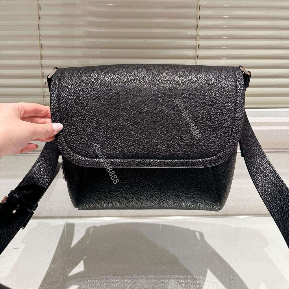 Luxury designer men's women's messenger bags travel bags camera bags crossbody bags casual sports bags gym bags cycling bags phone bags shoulder bags work bag