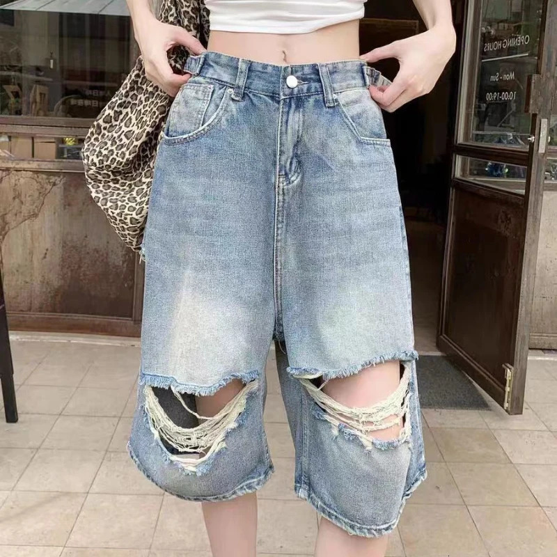Girl Retro Feng Shui Washing Jeans for Women in Summer Street Straight Wide-Leg Ripped Five-Point Pants 250609
