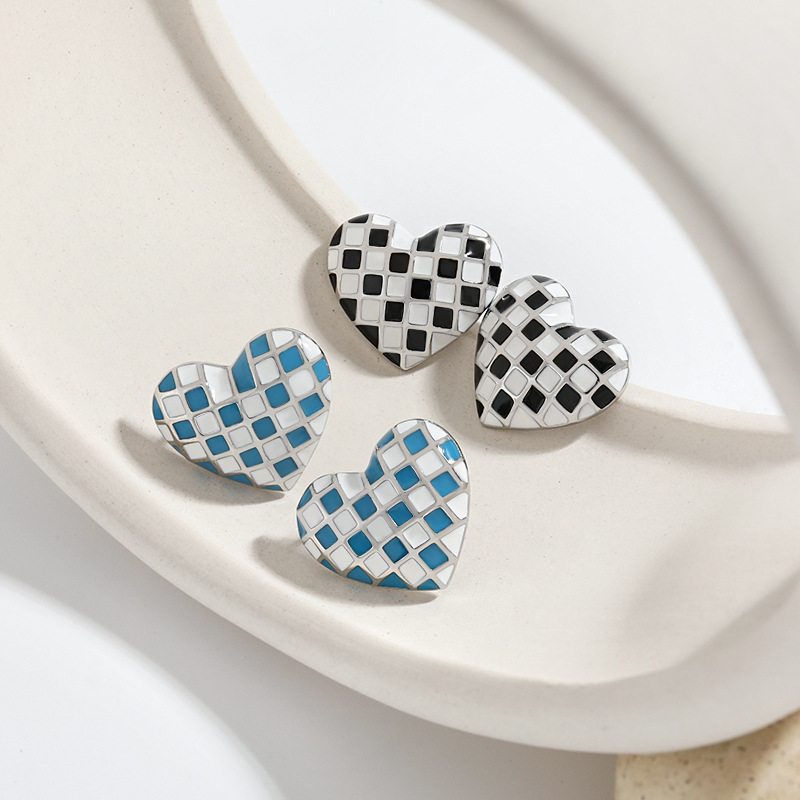 Women's Enamel Exquisite Earrings - Dainty Silver Tone Love Heart Earrings for Her with Elegant Hoops & Choker Design Ear Studs Choker Style Love